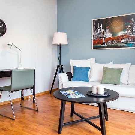 Apartamento Gazi Discrit Next To Subway Atenas Exterior foto