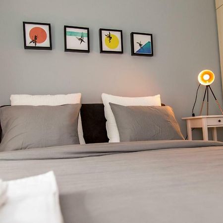 Apartamento Gazi Discrit Next To Subway Atenas Exterior foto