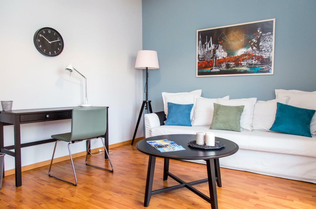 Apartamento Gazi Discrit Next To Subway Atenas Exterior foto