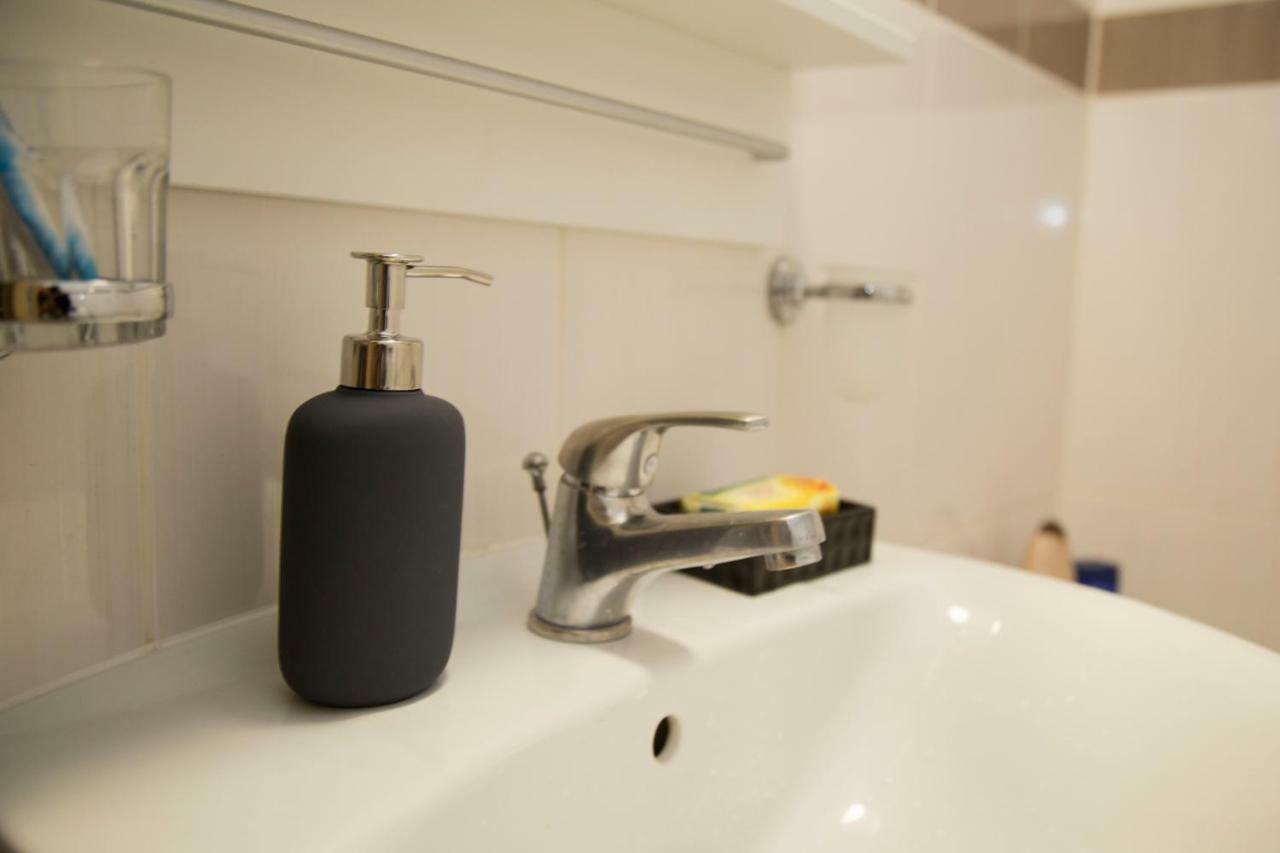 Apartamento Gazi Discrit Next To Subway Atenas Exterior foto