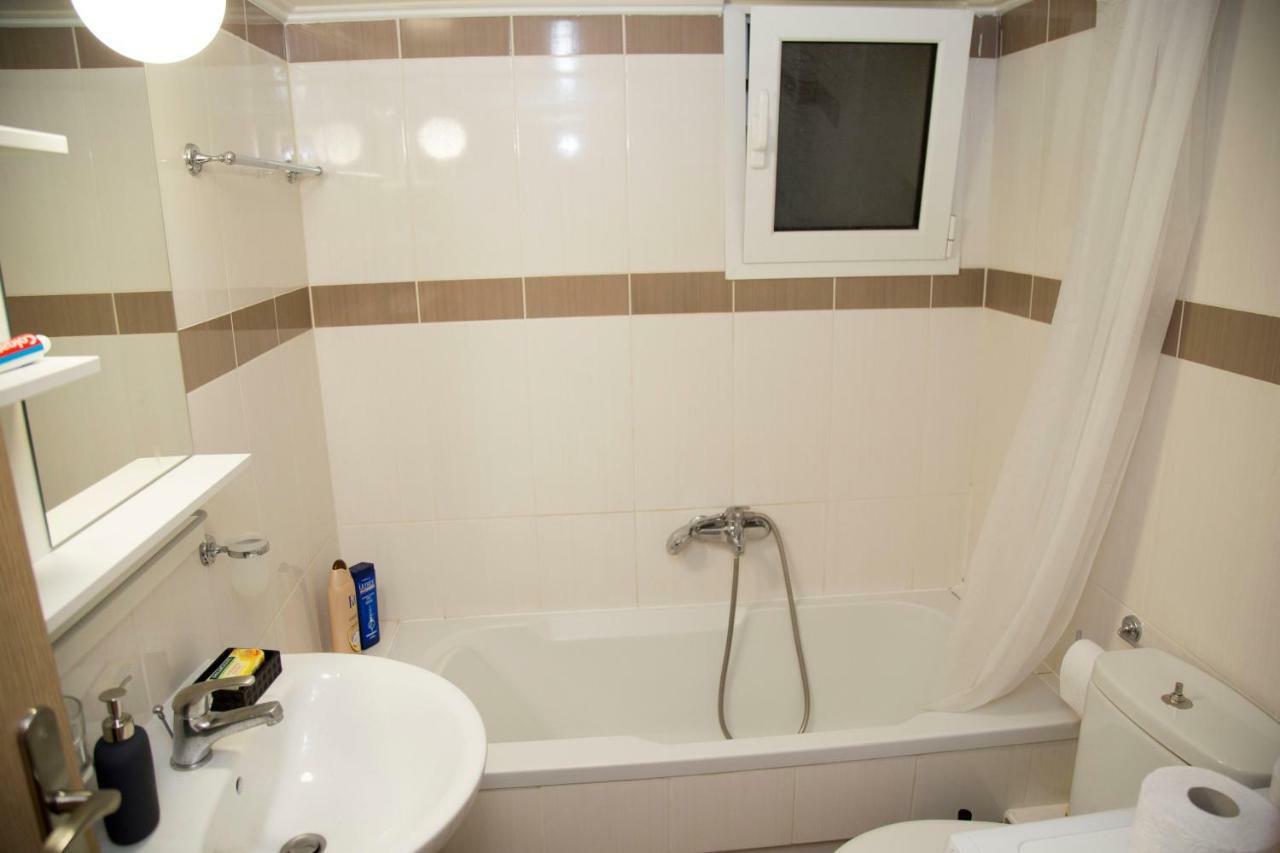 Apartamento Gazi Discrit Next To Subway Atenas Exterior foto